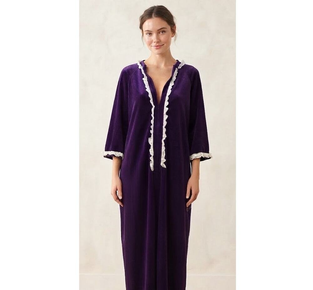Vintage 70's Handmade Grannycore Velour Robe